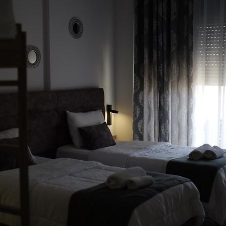 Hotel Abedini Sarandë Buitenkant foto