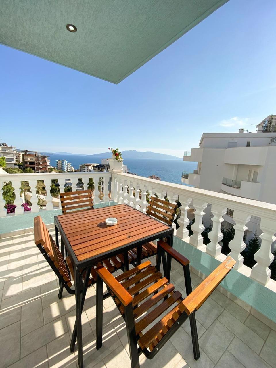 Hotel Abedini Sarandë Buitenkant foto