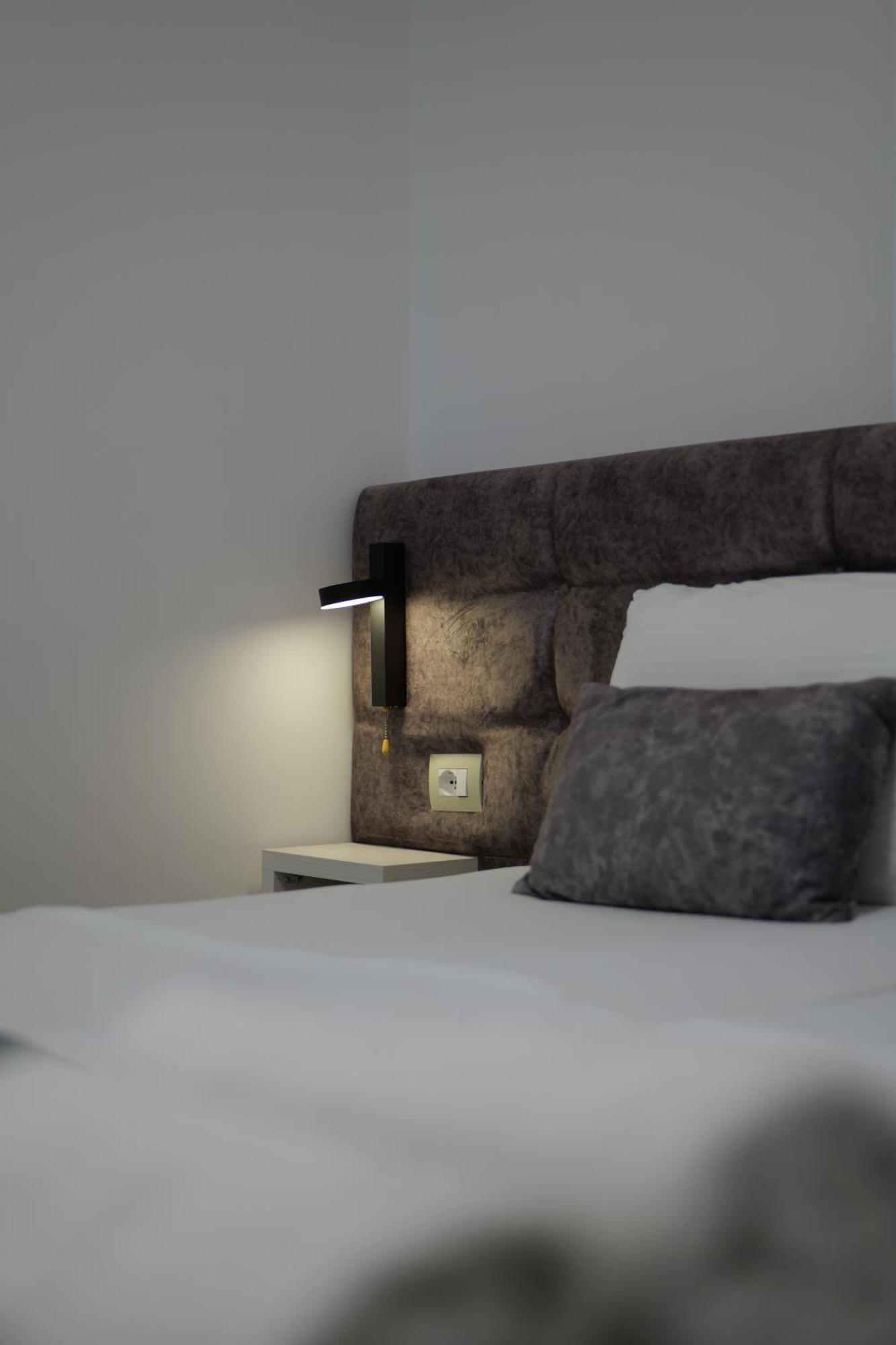 Hotel Abedini Sarandë Buitenkant foto