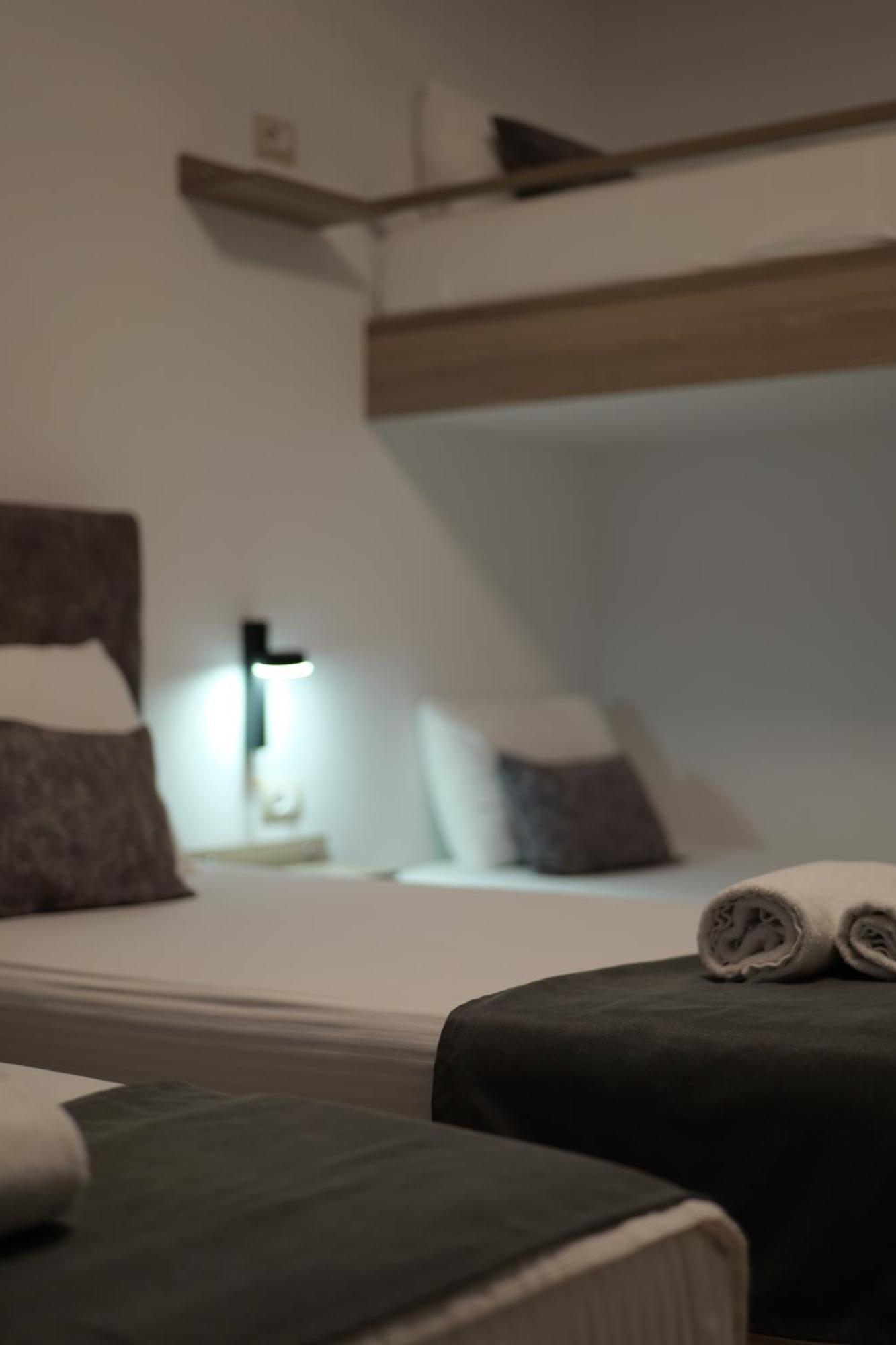 Hotel Abedini Sarandë Buitenkant foto